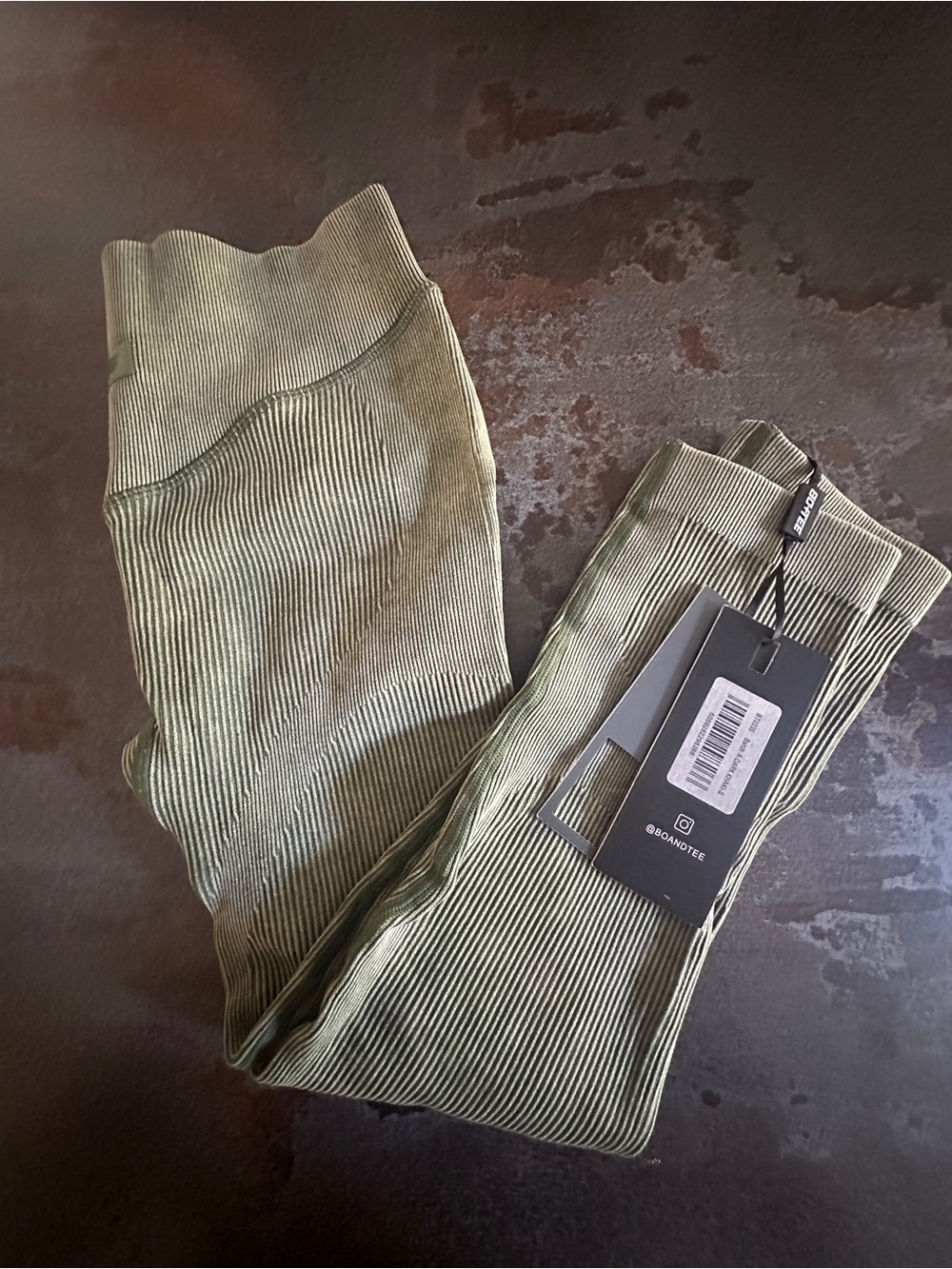 Bo+Tee Olive Ribbed Leggings